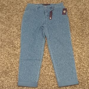 Gloria Vanderbilt Amanda blue dainty white floral high rise straight leg jeans